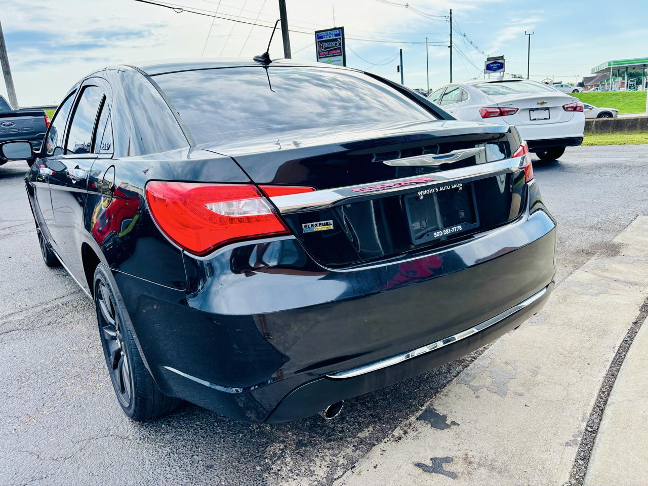 Chrysler 200 4dr Sdn Limited 2012