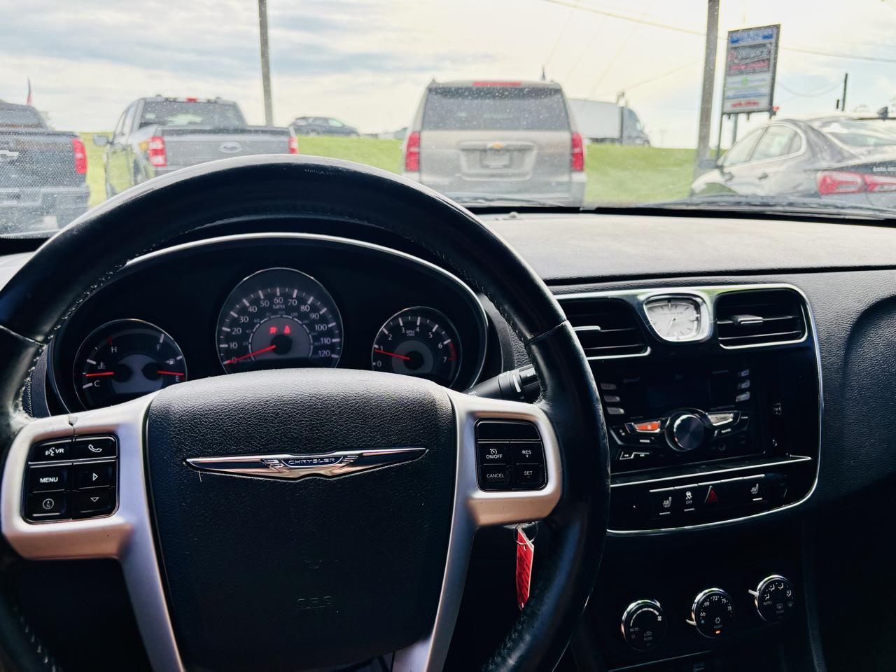 Chrysler 200 4dr Sdn Limited 2012