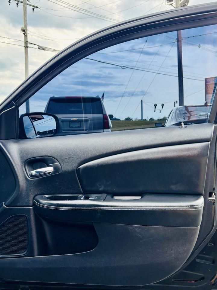 Chrysler 200 4dr Sdn Limited 2012