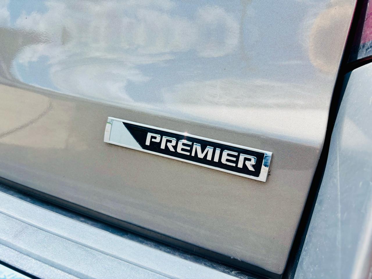 Chevrolet Tahoe 4WD 4dr Premier 2018