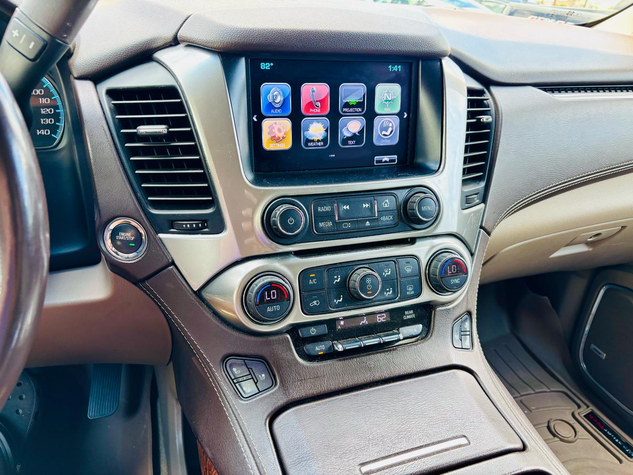 Chevrolet Tahoe 4WD 4dr Premier 2018