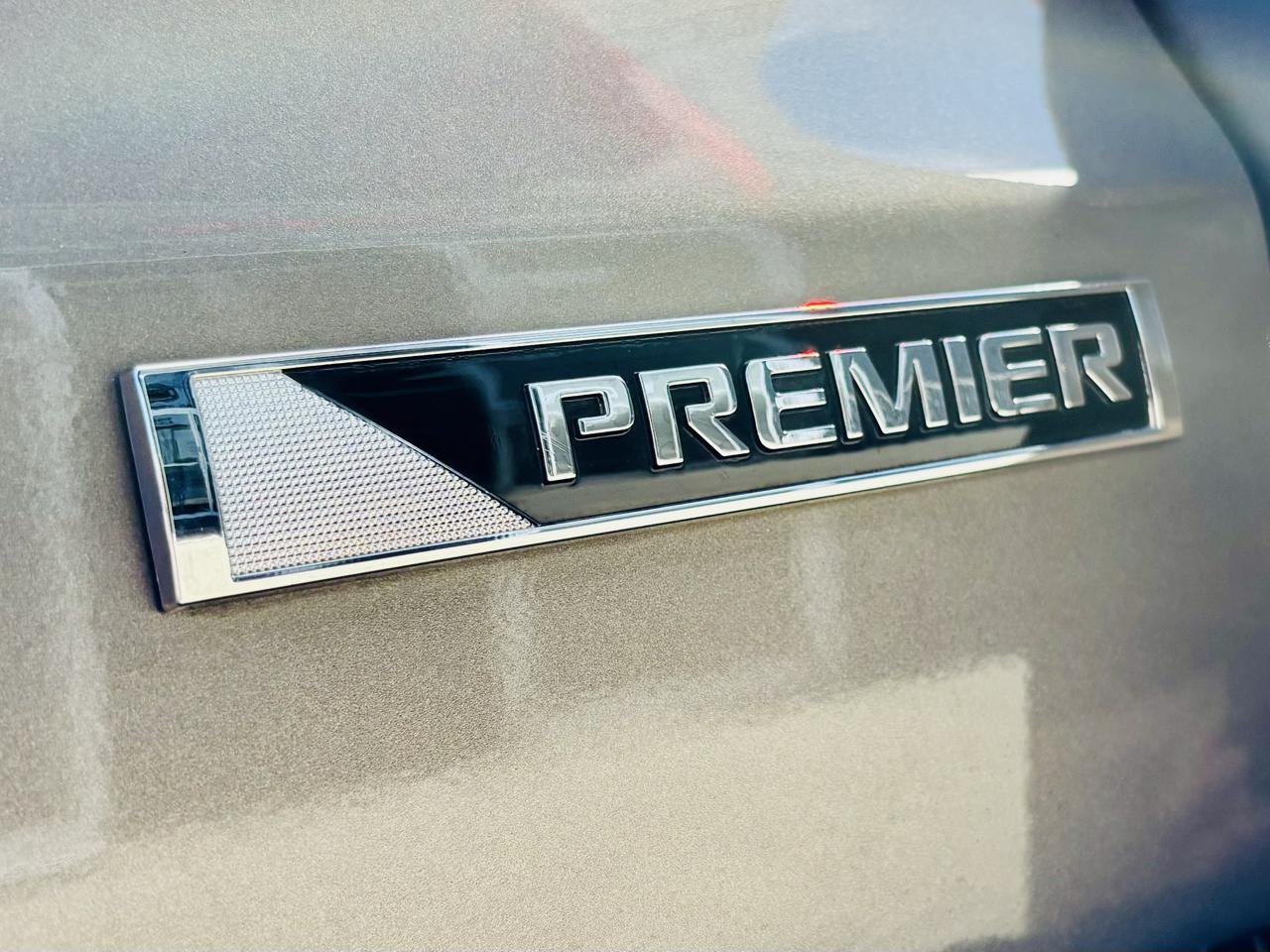 Chevrolet Tahoe 4WD 4dr Premier 2018