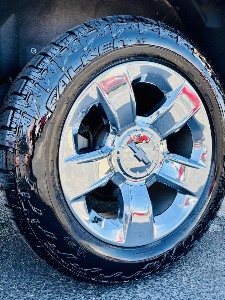 Chevrolet Tahoe 4WD 4dr Premier 2018