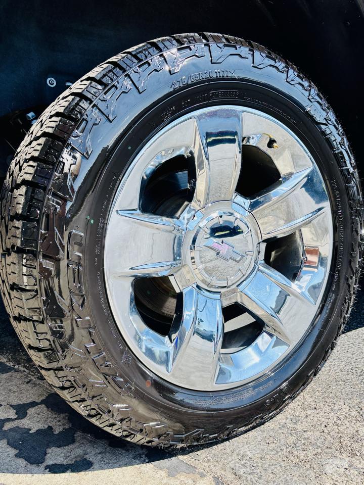 Chevrolet Tahoe 4WD 4dr Premier 2018