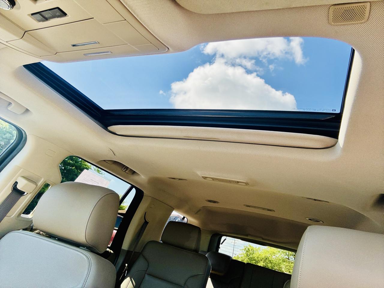 Chevrolet Tahoe 4WD 4dr Premier 2018