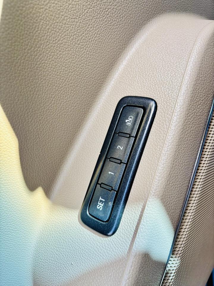 Chevrolet Tahoe 4WD 4dr Premier 2018