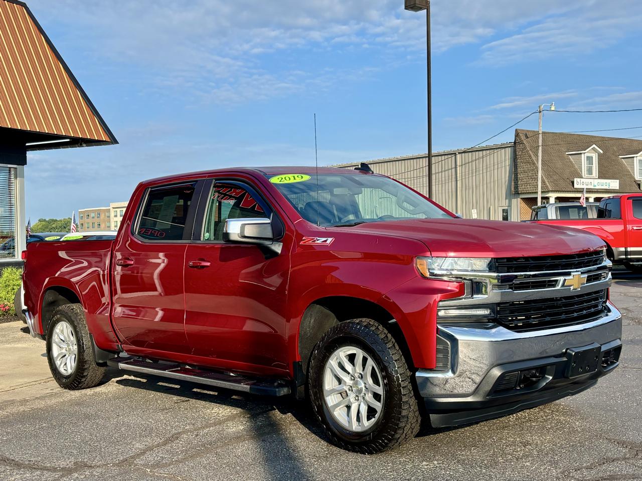 Chevrolet Silverado 1500 4WD Crew Cab 147" LT 2019