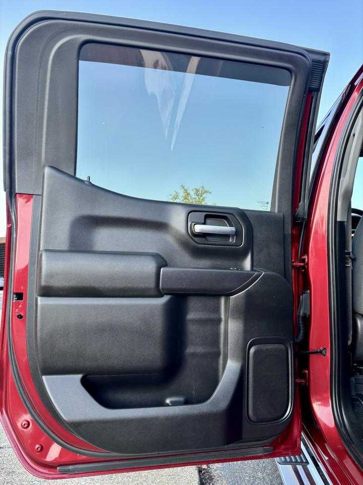 Chevrolet Silverado 1500 4WD Crew Cab 147" LT 2019
