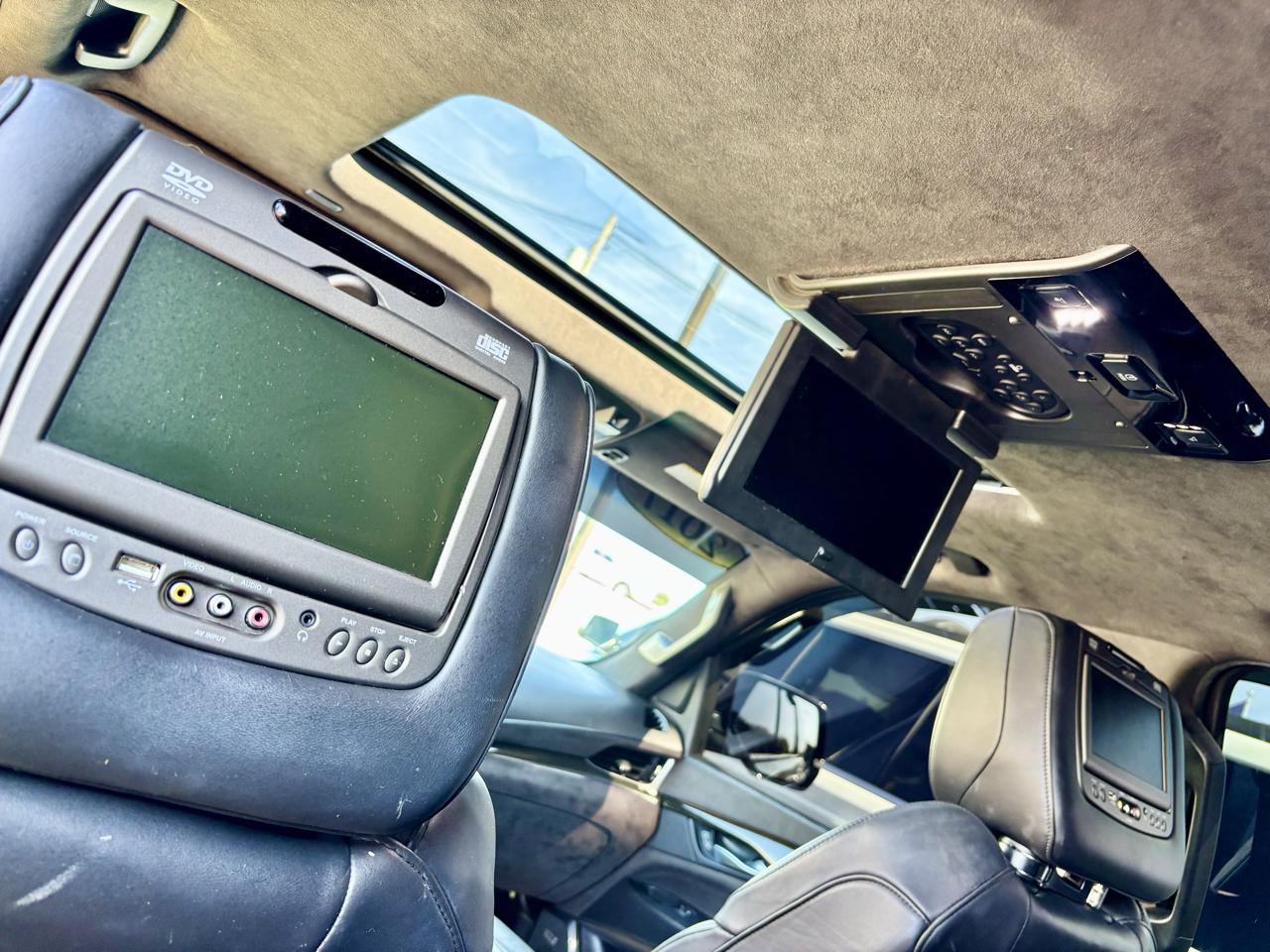 Cadillac Escalade ESV 4WD 4dr Platinum 2017