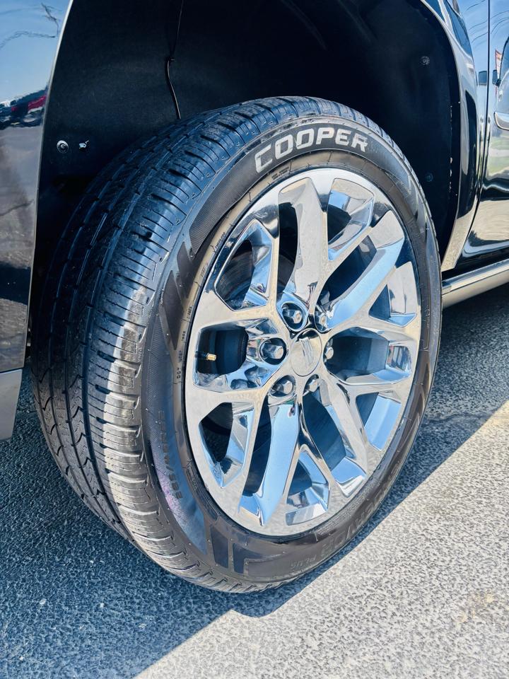 Cadillac Escalade ESV 4WD 4dr Platinum 2017