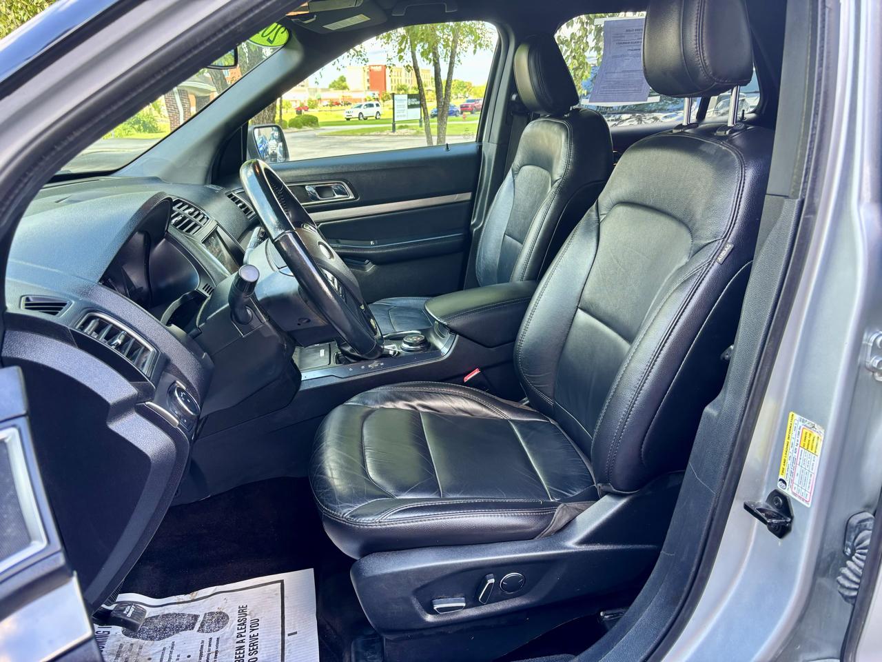 Ford Explorer XLT 4WD 2018