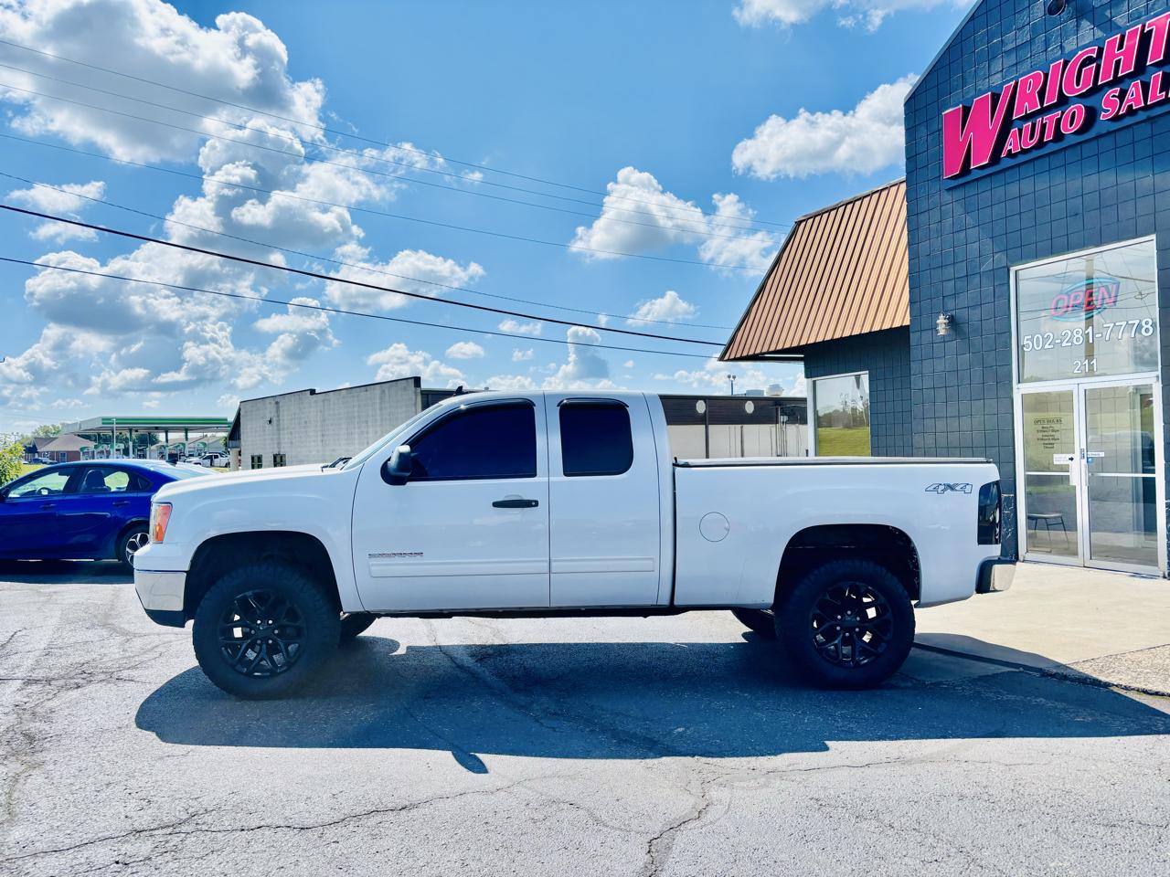 GMC Sierra 1500 Ext. Cab Short Bed 4WD 2011