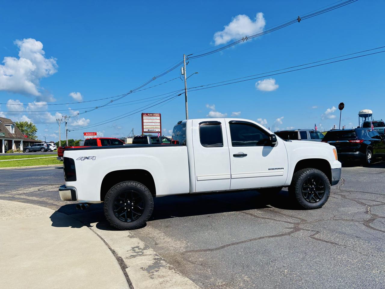 GMC Sierra 1500 Ext. Cab Short Bed 4WD 2011