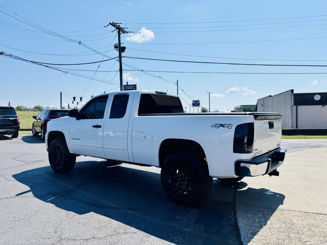 GMC Sierra 1500 Ext. Cab Short Bed 4WD 2011