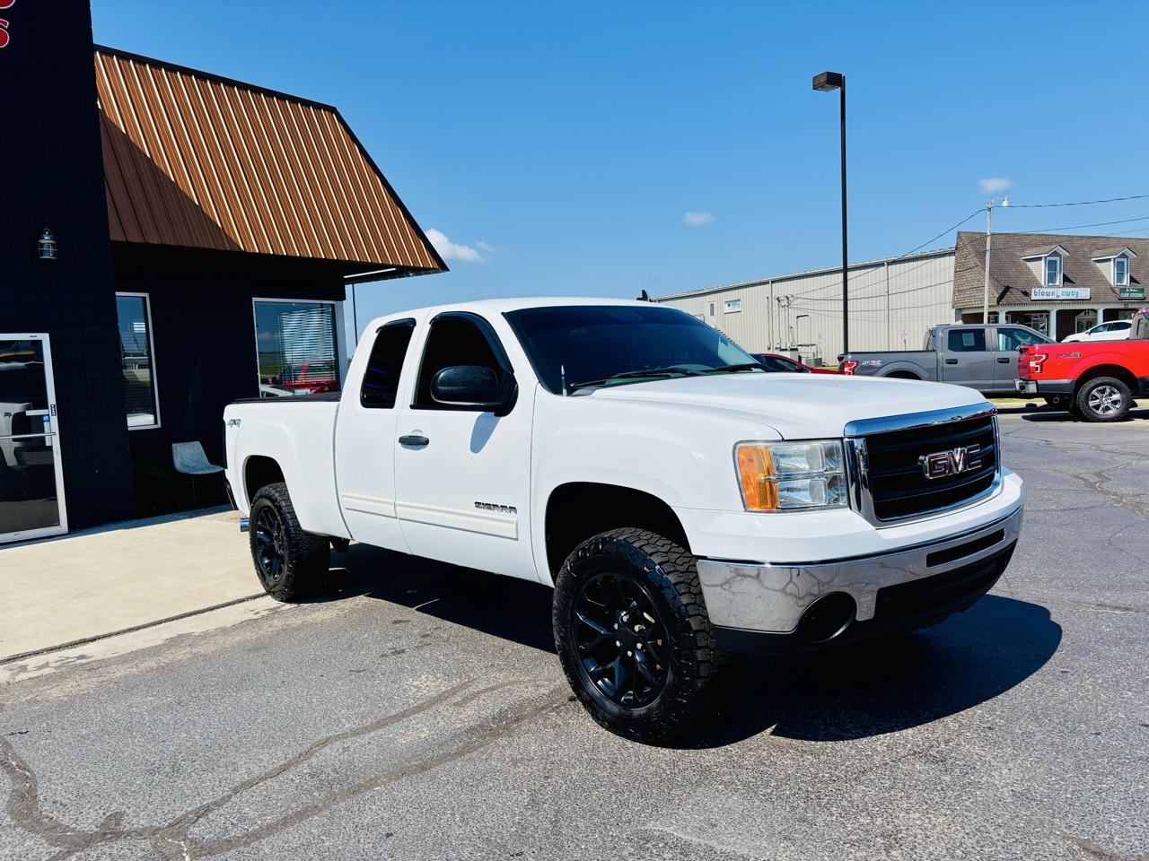 GMC Sierra 1500 Ext. Cab Short Bed 4WD 2011