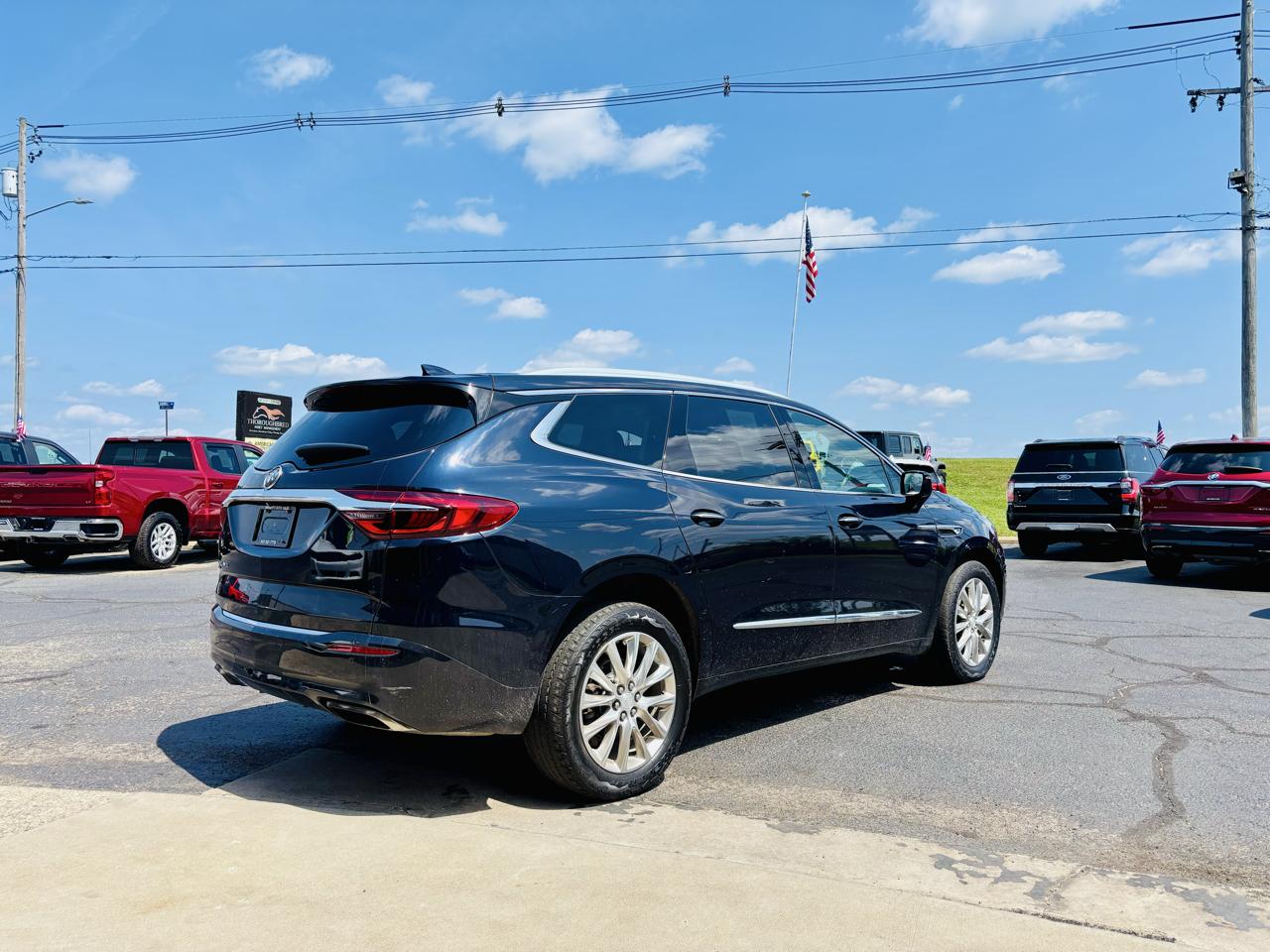 Buick Enclave AWD 4dr Essence 2020