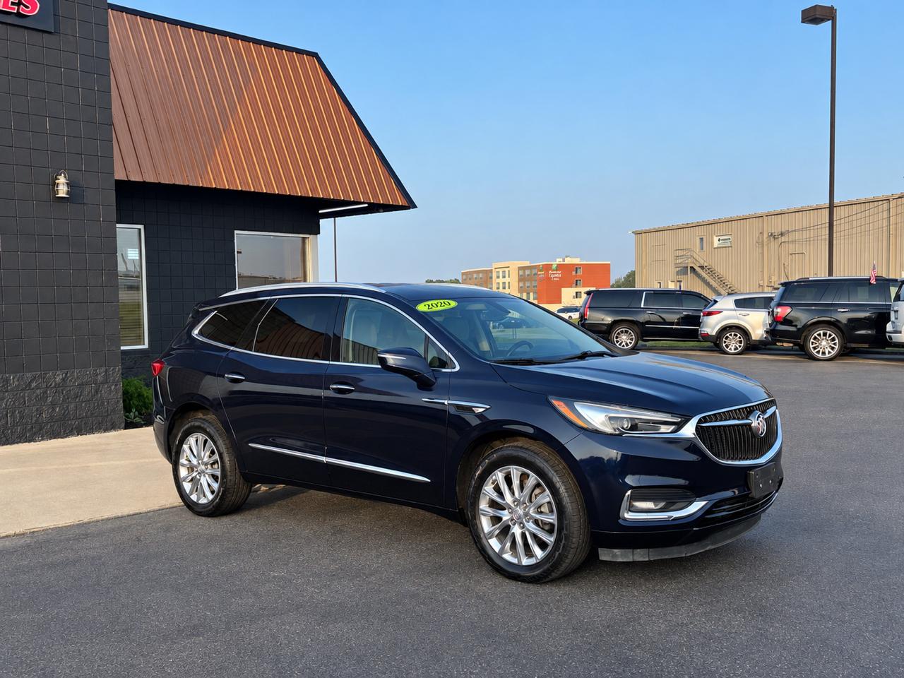 Buick Enclave AWD 4dr Essence 2020