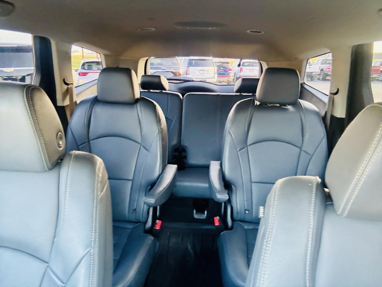 Buick Enclave AWD 4dr Essence 2020