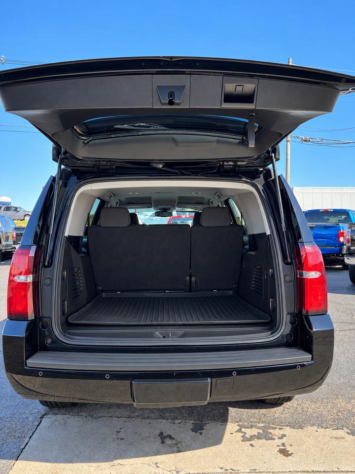 Chevrolet Tahoe 4WD 4dr LS 2020