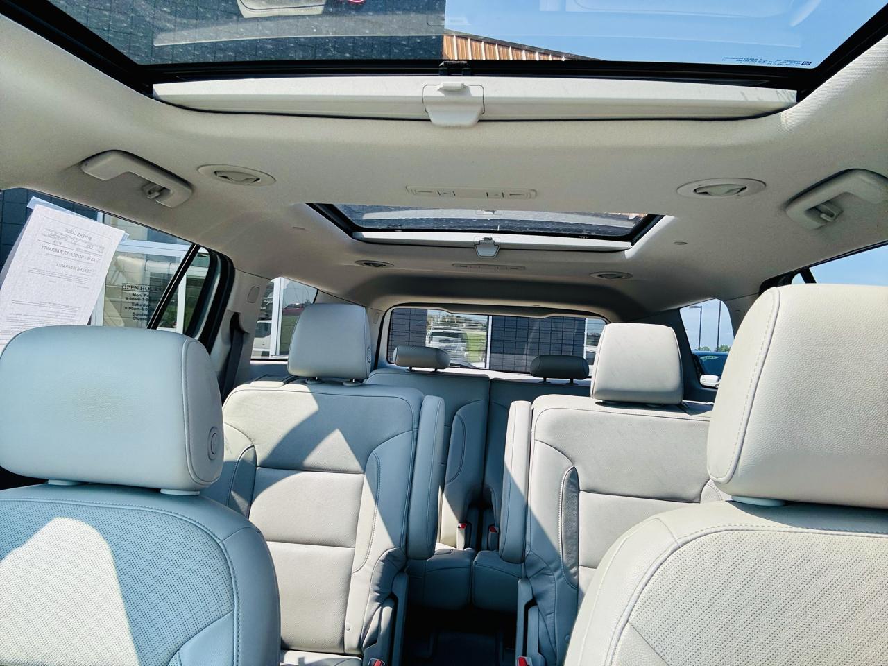 GMC Acadia AWD 4dr SLT w/SLT-1 2017