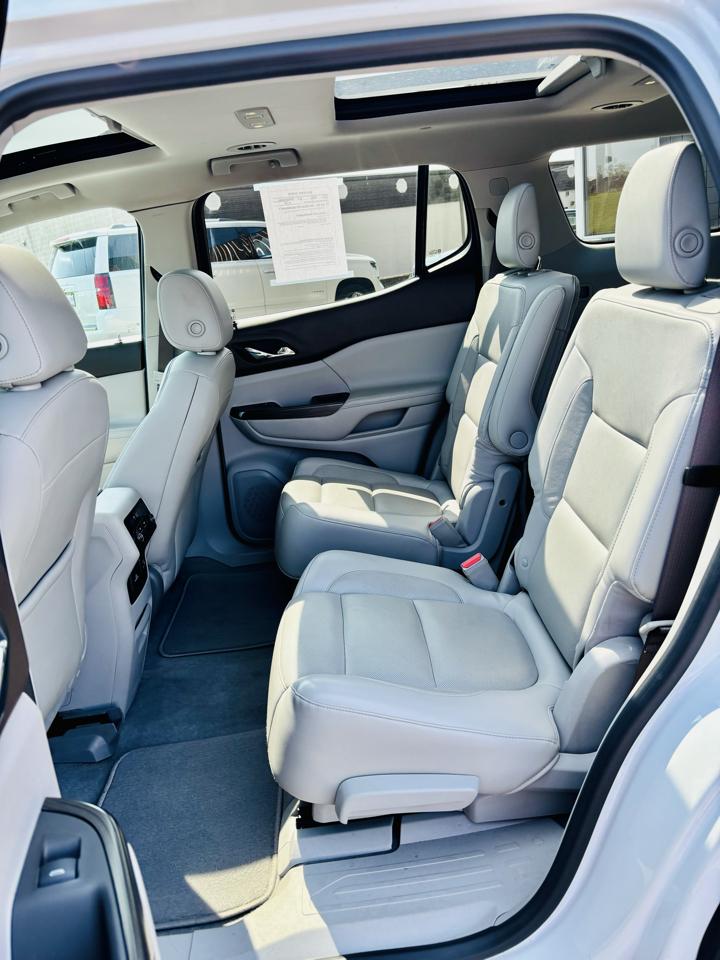 GMC Acadia AWD 4dr SLT w/SLT-1 2017
