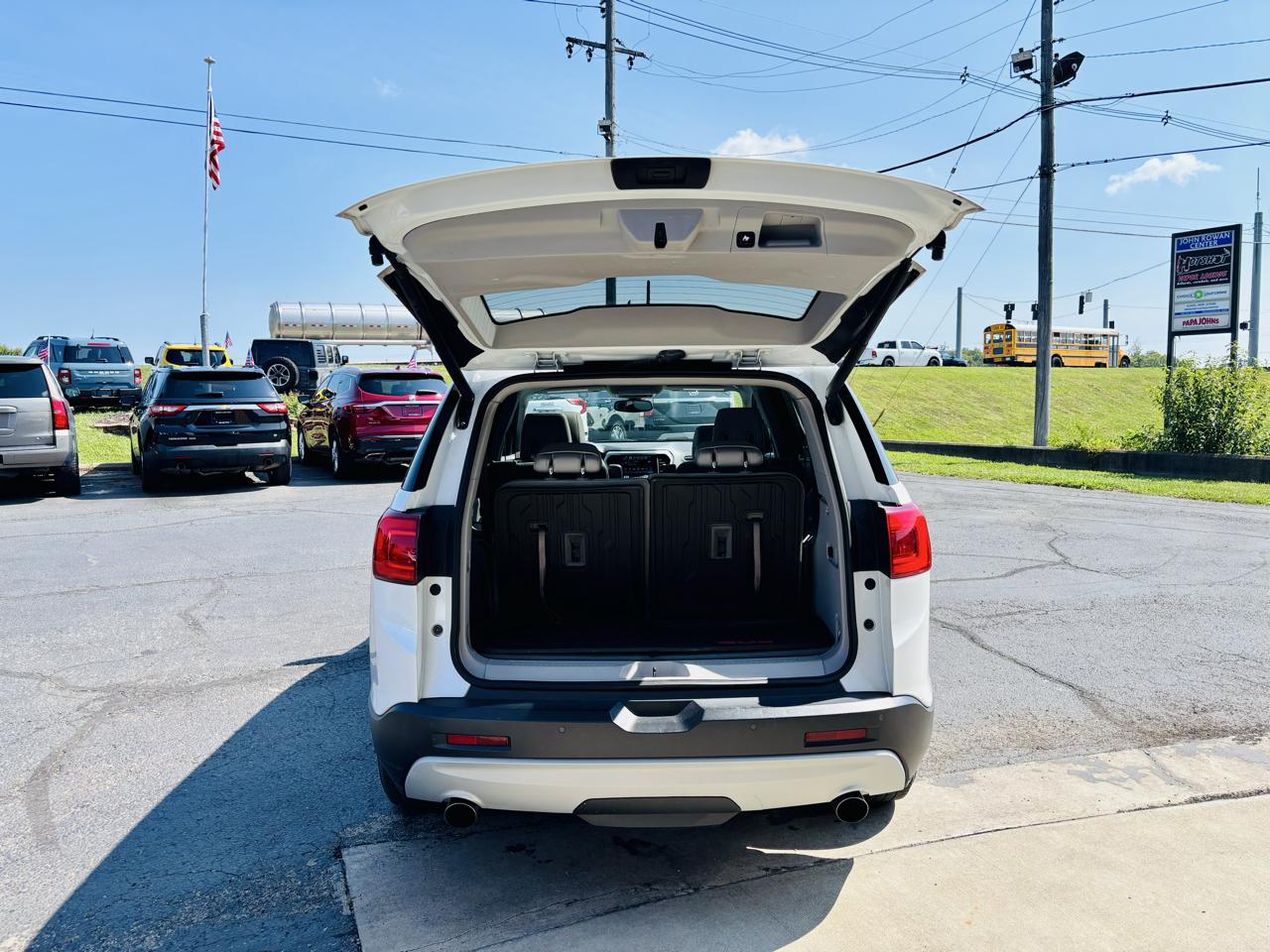 GMC Acadia AWD 4dr SLT w/SLT-1 2017