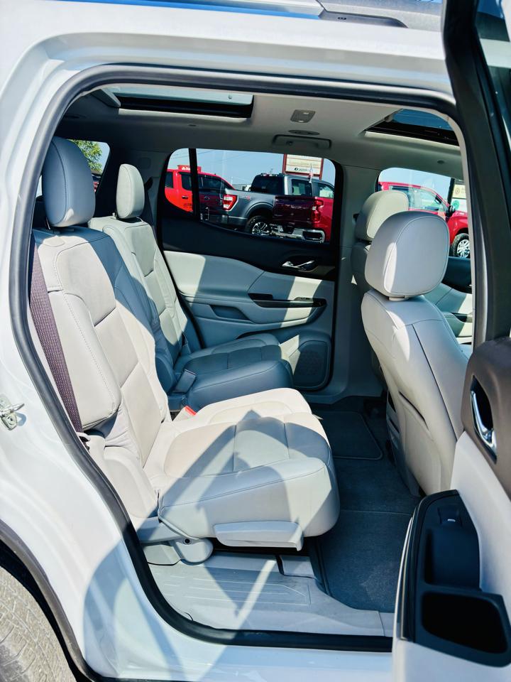 GMC Acadia AWD 4dr SLT w/SLT-1 2017