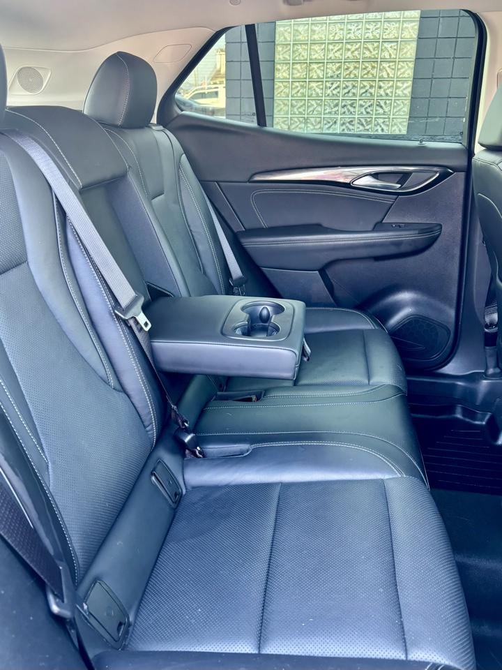 Buick Envision FWD 4dr Essence 2021