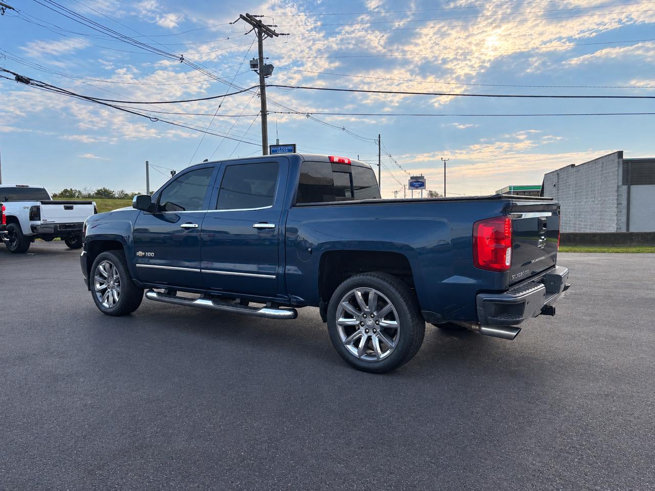Chevrolet Silverado 1500 4WD Crew Cab 143.5" LTZ w/2LZ 2018