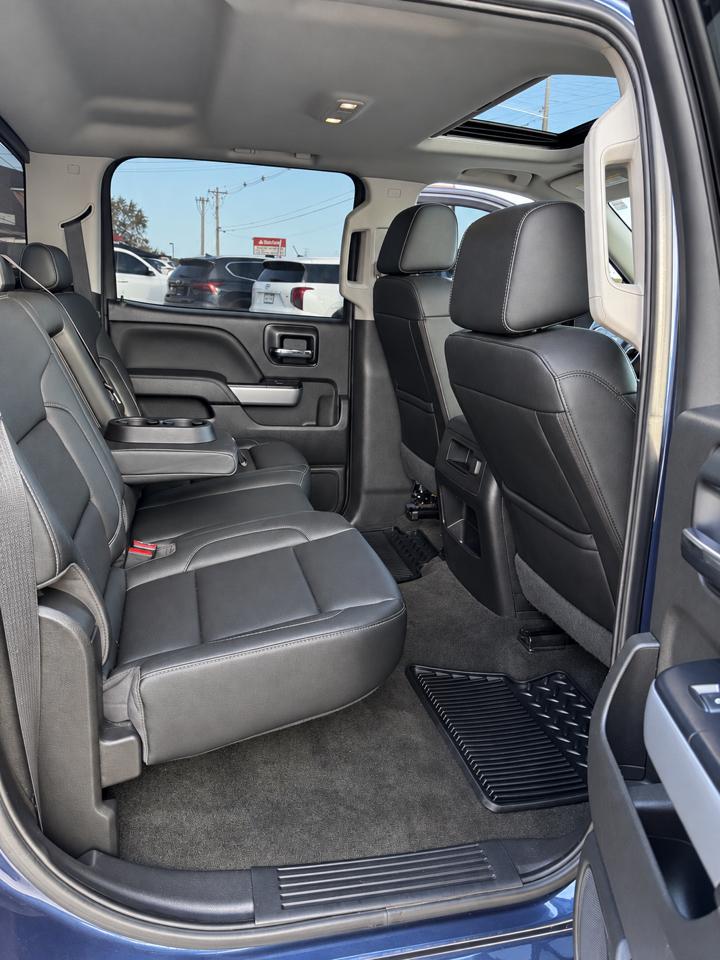 Chevrolet Silverado 1500 4WD Crew Cab 143.5" LTZ w/2LZ 2018