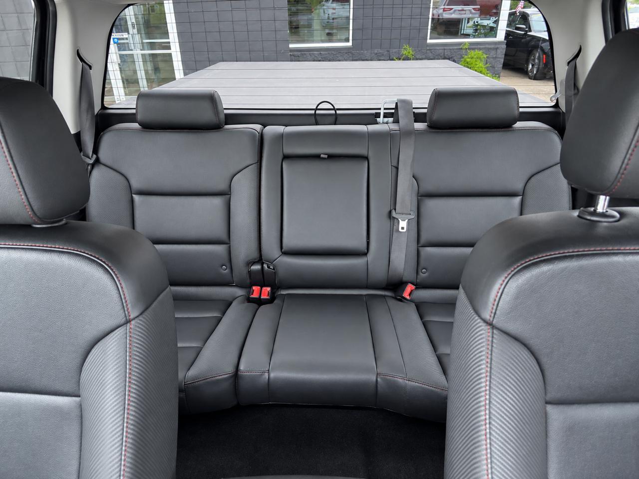 GMC Sierra 1500 4WD Crew Cab 143.5" SLT 2018