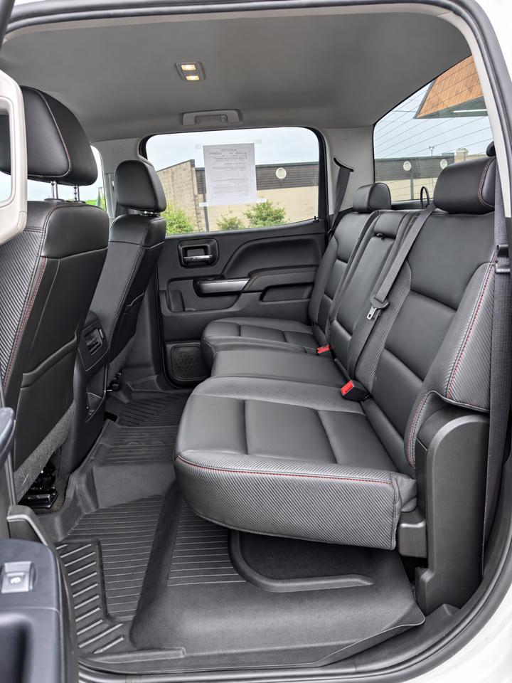 GMC Sierra 1500 4WD Crew Cab 143.5" SLT 2018