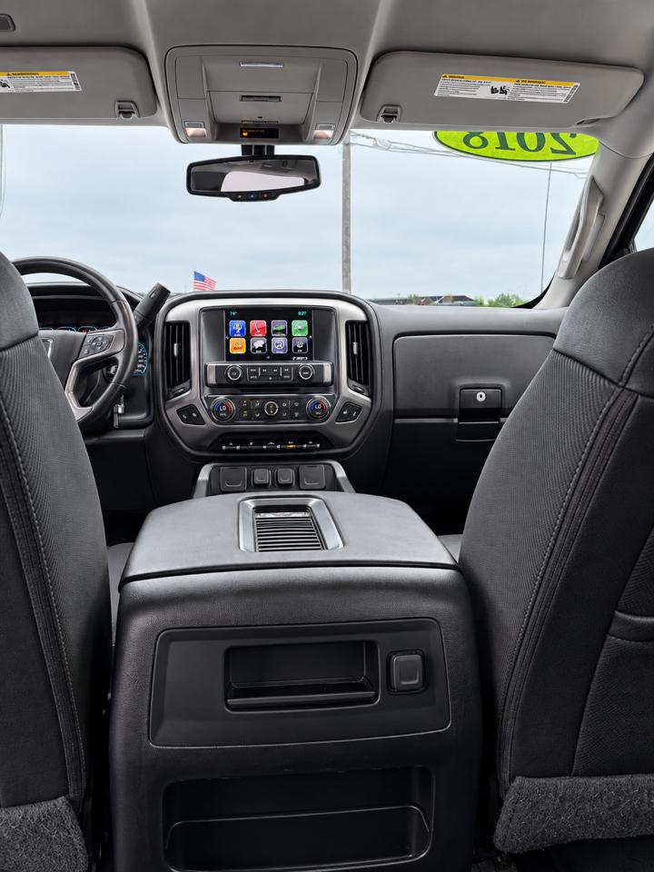 GMC Sierra 1500 4WD Crew Cab 143.5" SLT 2018