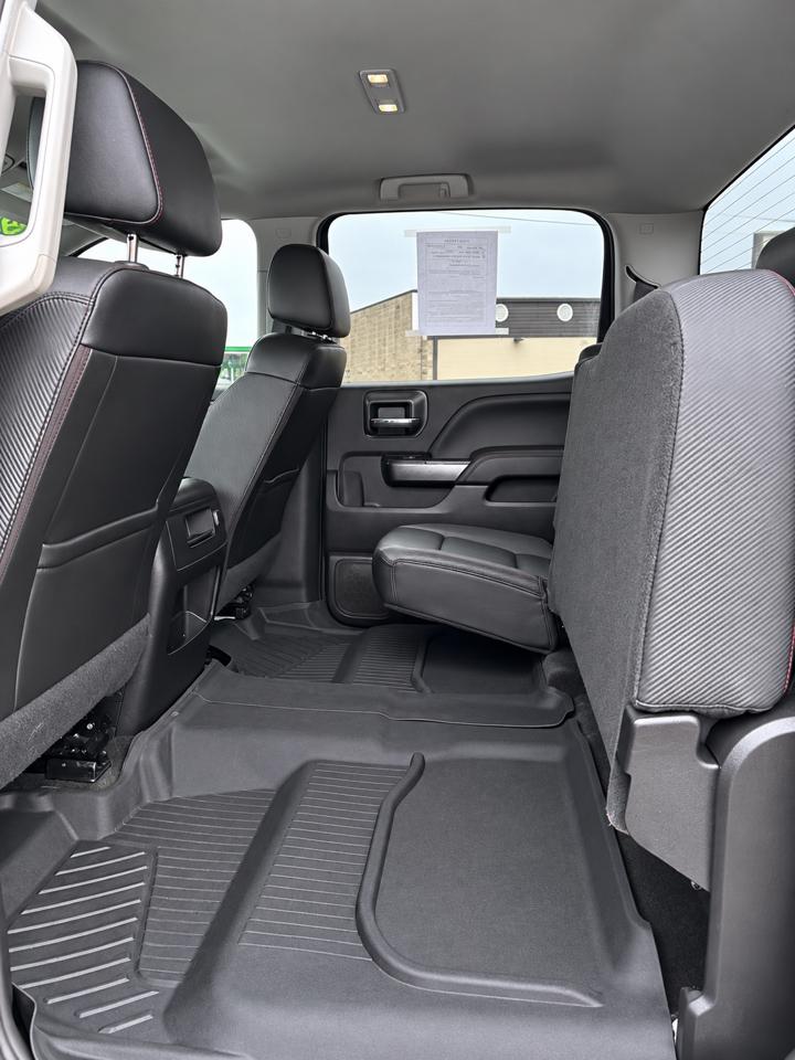 GMC Sierra 1500 4WD Crew Cab 143.5" SLT 2018