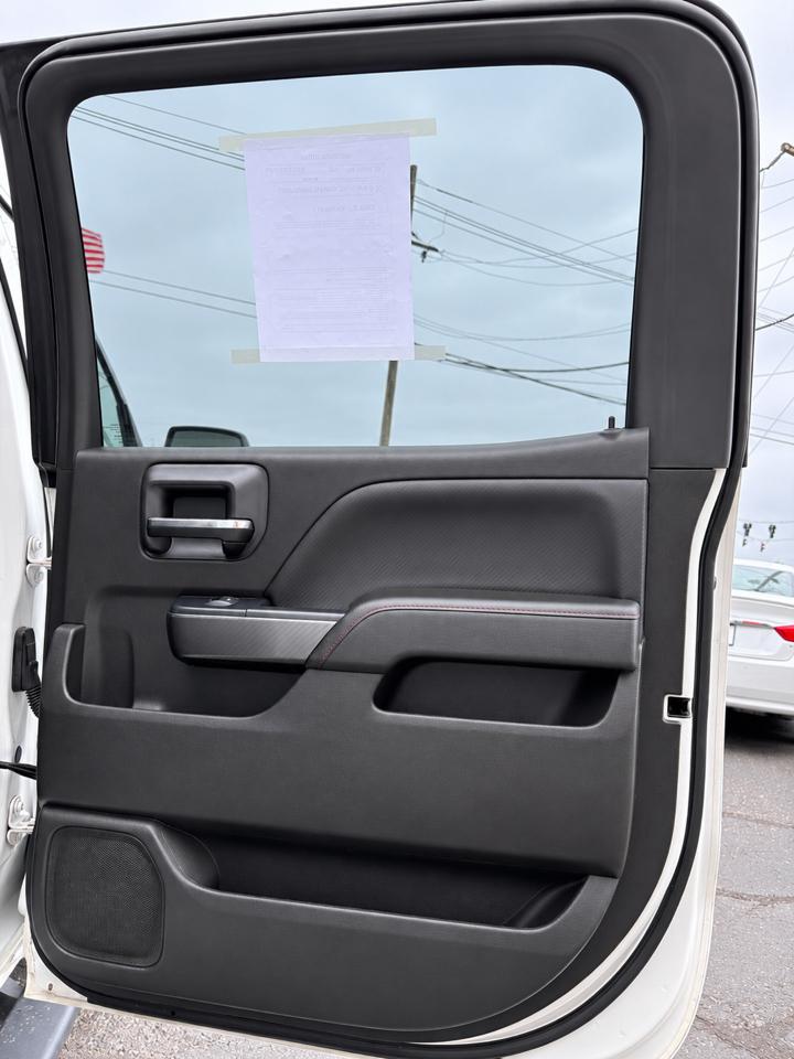 GMC Sierra 1500 4WD Crew Cab 143.5" SLT 2018