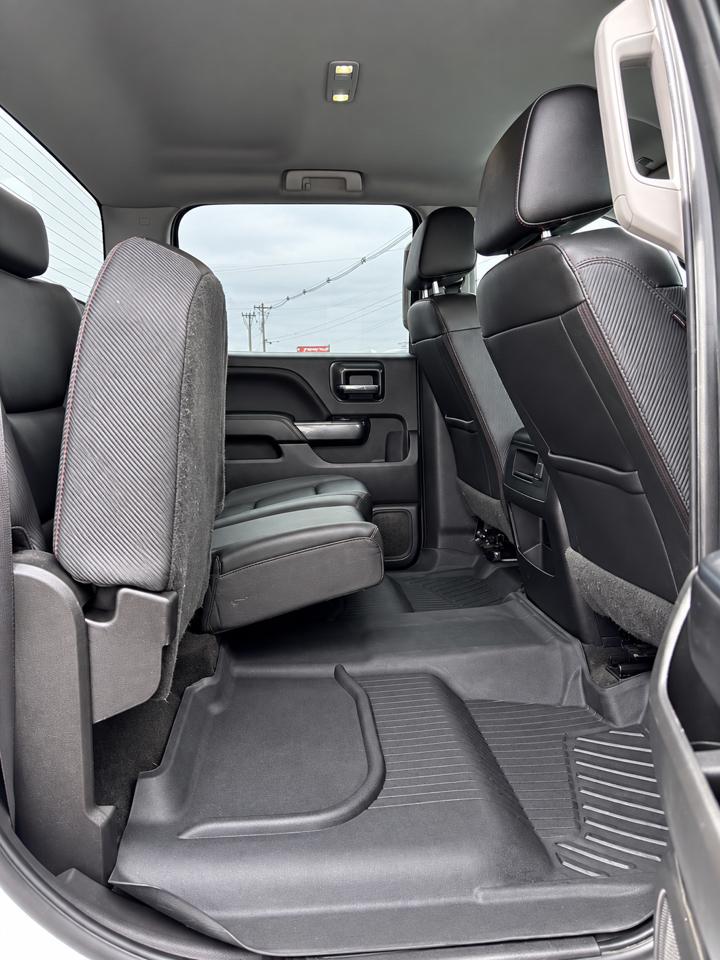 GMC Sierra 1500 4WD Crew Cab 143.5" SLT 2018