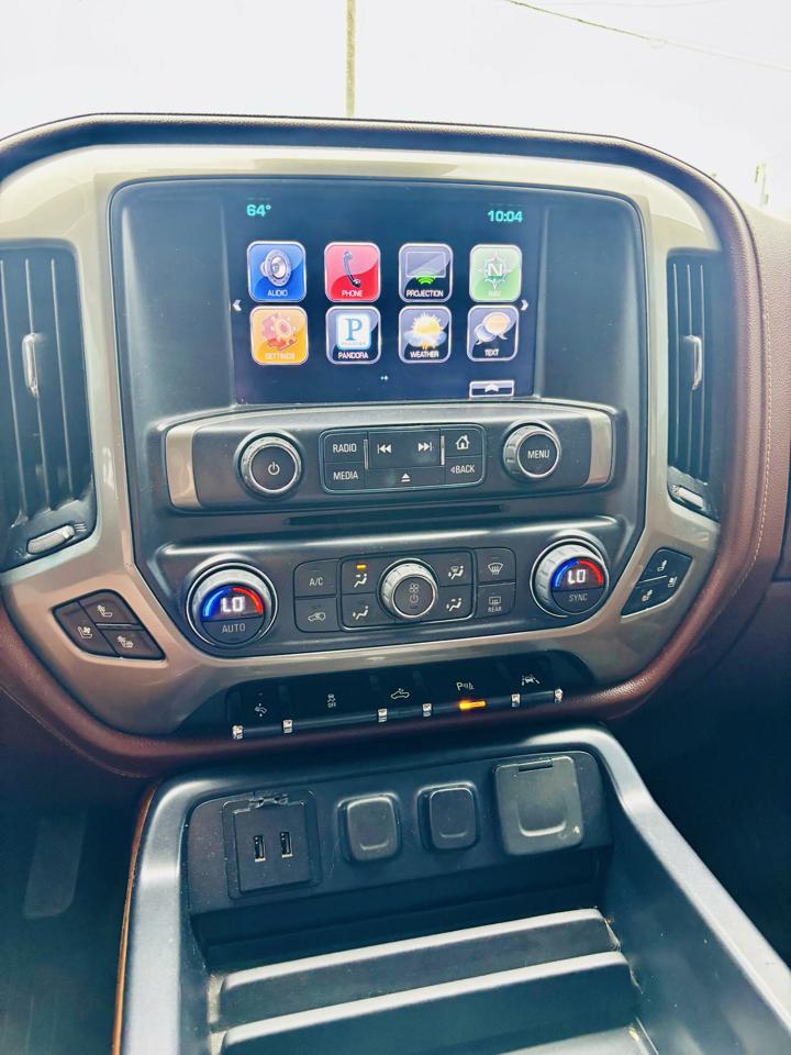 Chevrolet Silverado 1500 4WD Crew Cab 143.5" High Country 2016