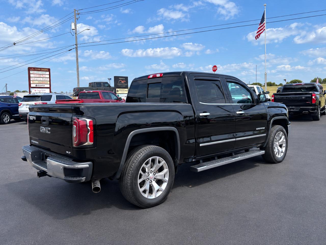 GMC Sierra 1500 4WD Crew Cab 143.5" SLT 2018