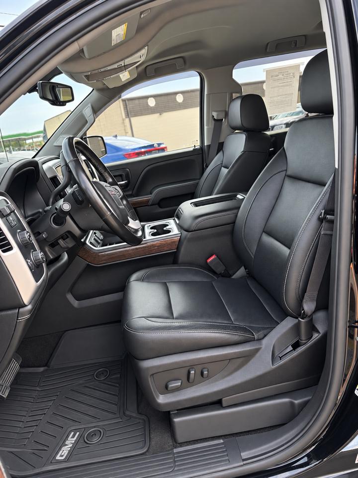 GMC Sierra 1500 4WD Crew Cab 143.5" SLT 2018