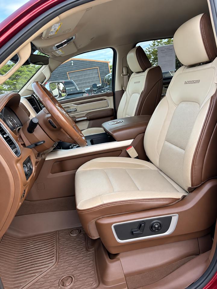 RAM 1500 Laramie 4x4 Crew Cab 5'7" Box 2019