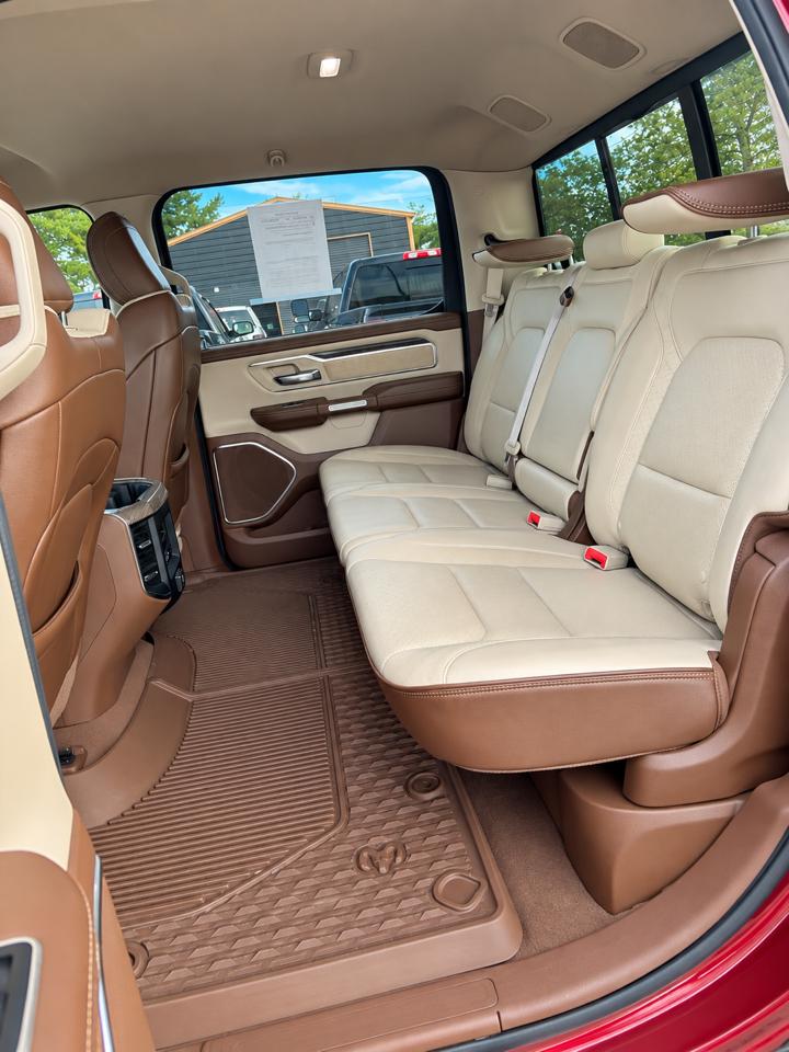 RAM 1500 Laramie 4x4 Crew Cab 5'7" Box 2019