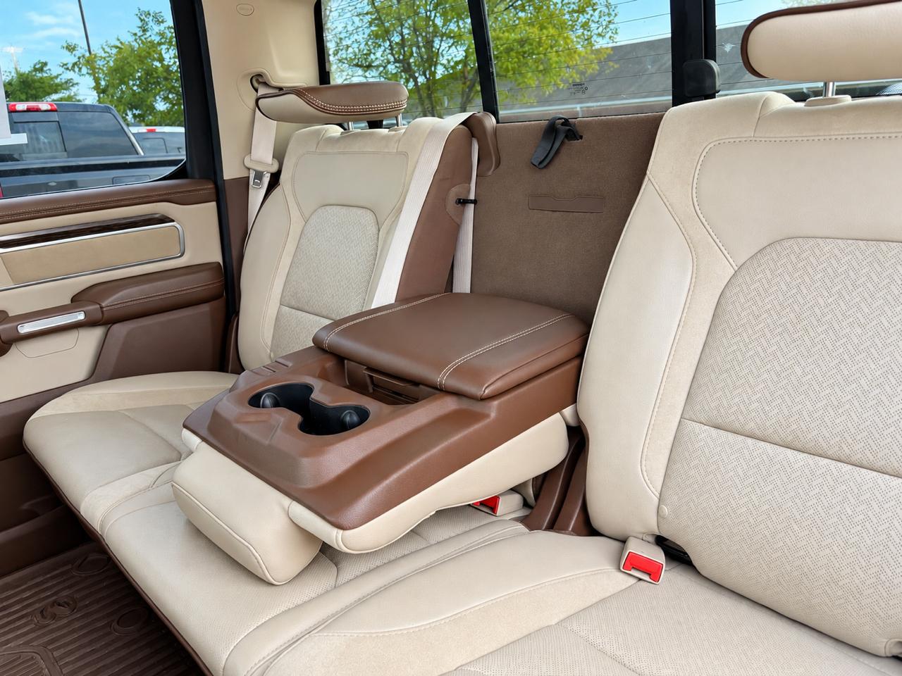 RAM 1500 Laramie 4x4 Crew Cab 5'7" Box 2019