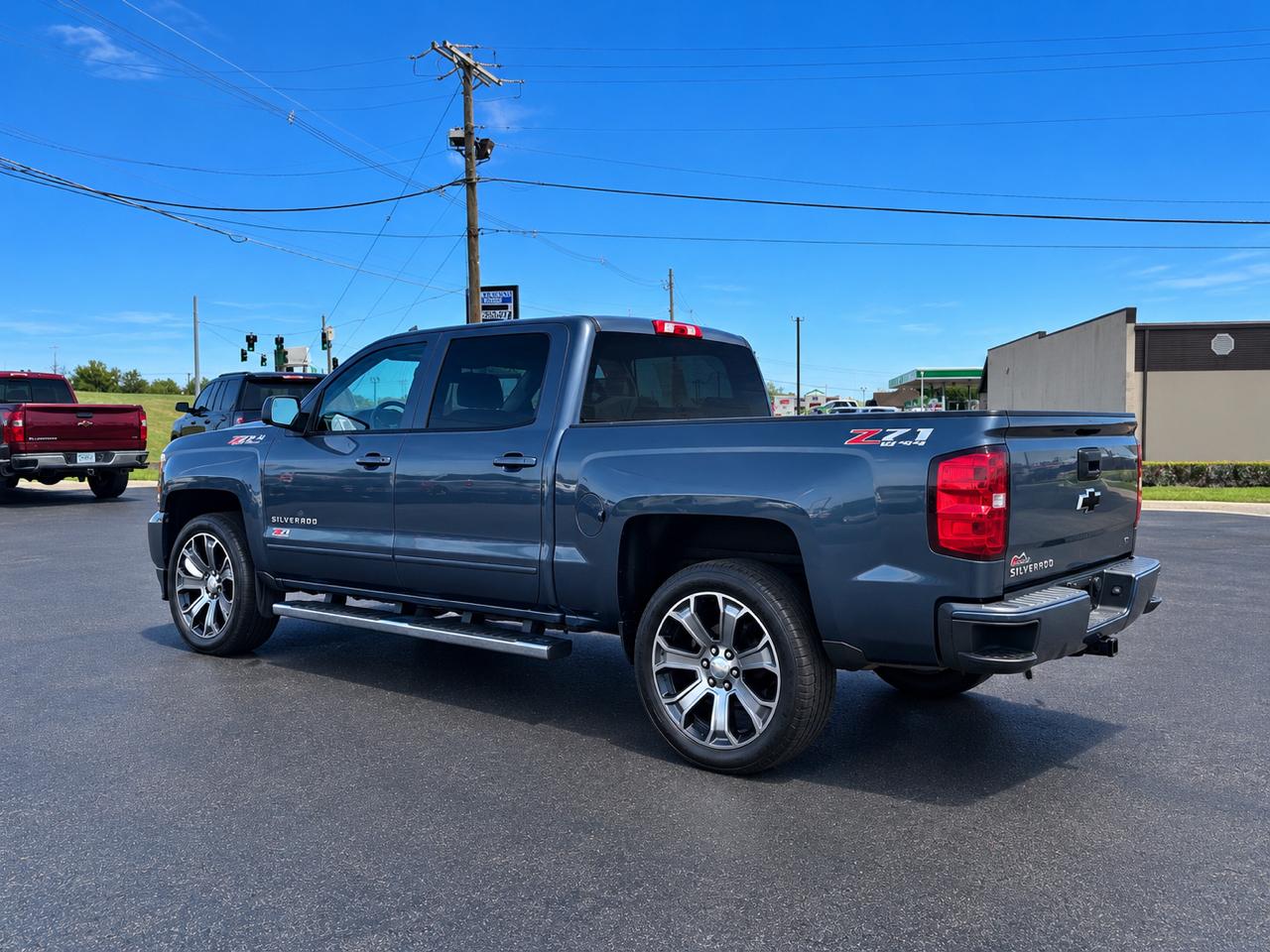 Chevrolet Silverado 1500 4WD Crew Cab 143.5" LT w/2LT 2018