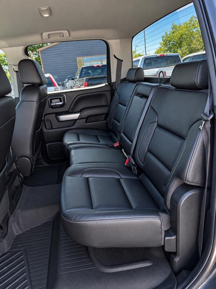 Chevrolet Silverado 1500 4WD Crew Cab 143.5" LT w/2LT 2018