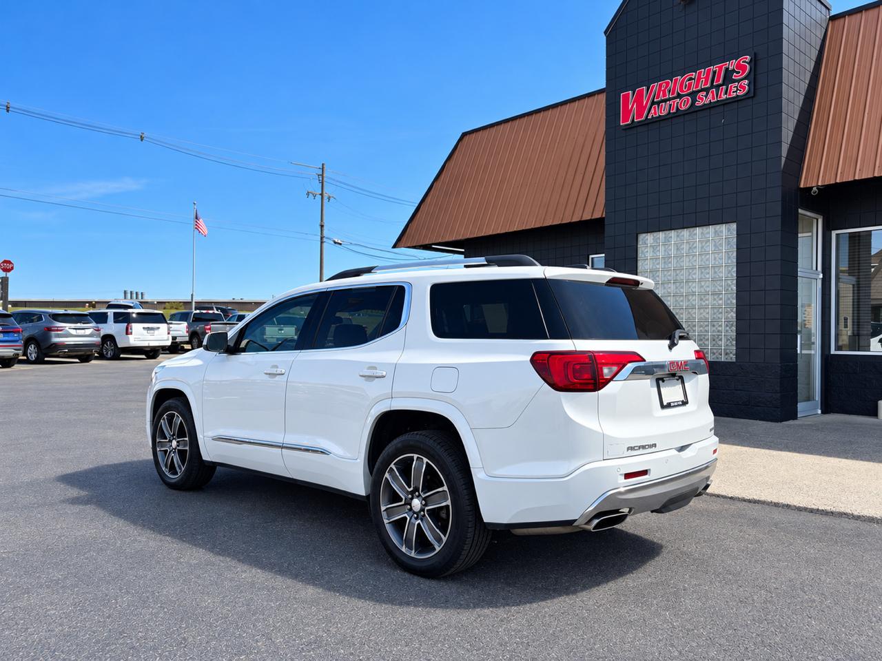 GMC Acadia AWD 4dr Denali 2017
