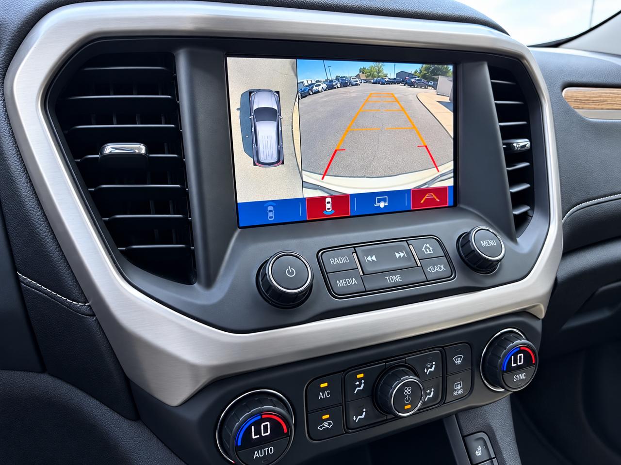 GMC Acadia AWD 4dr Denali 2017
