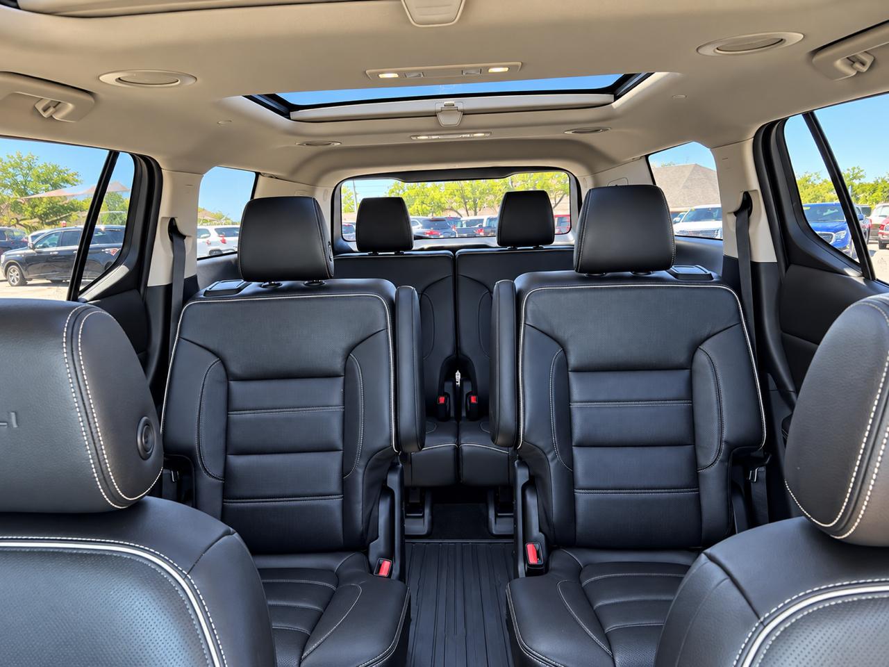 GMC Acadia AWD 4dr Denali 2017