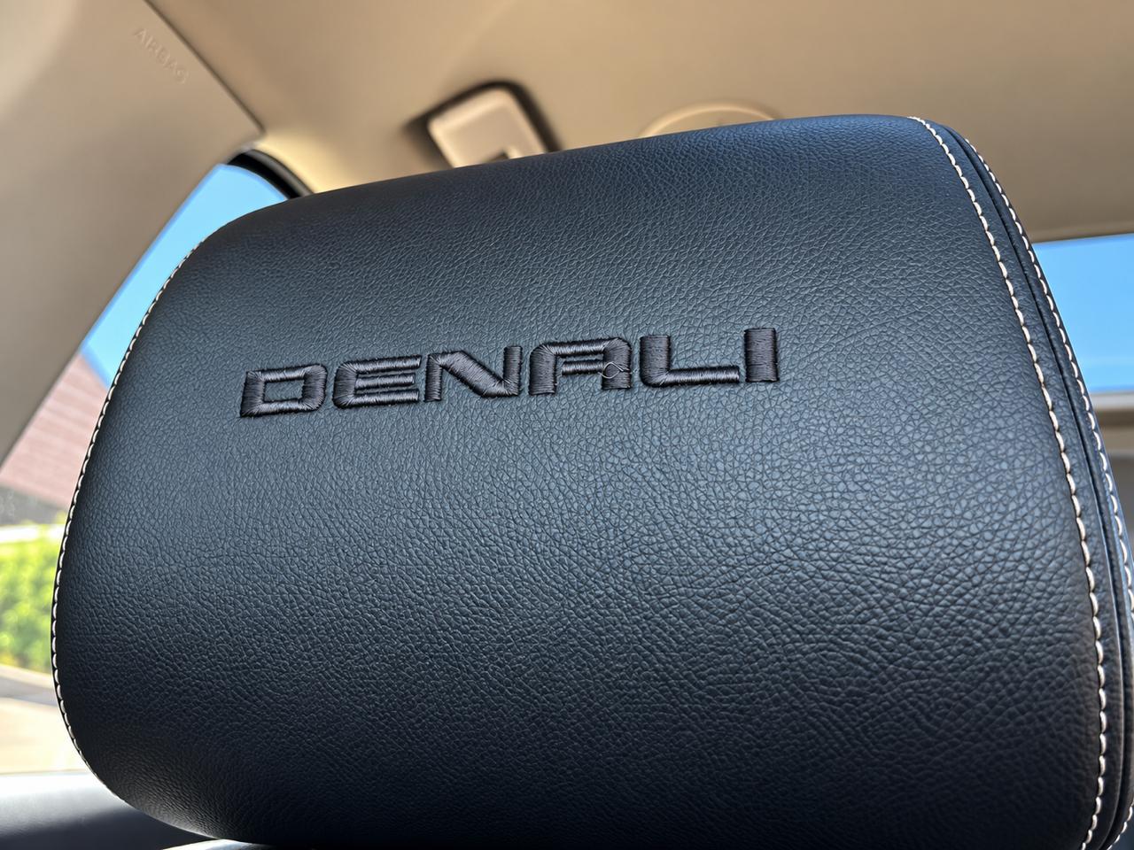 GMC Acadia AWD 4dr Denali 2017