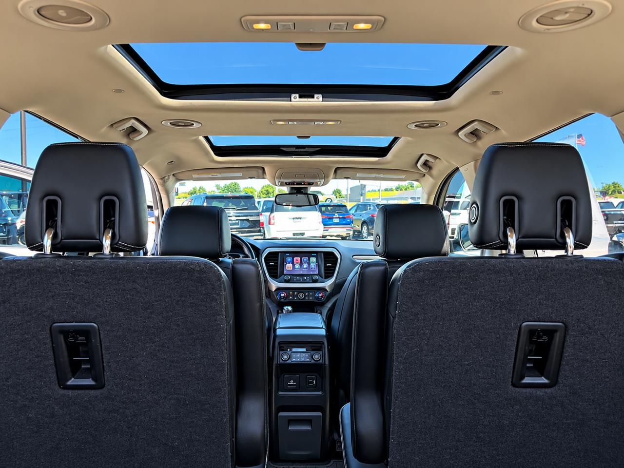 GMC Acadia AWD 4dr Denali 2017