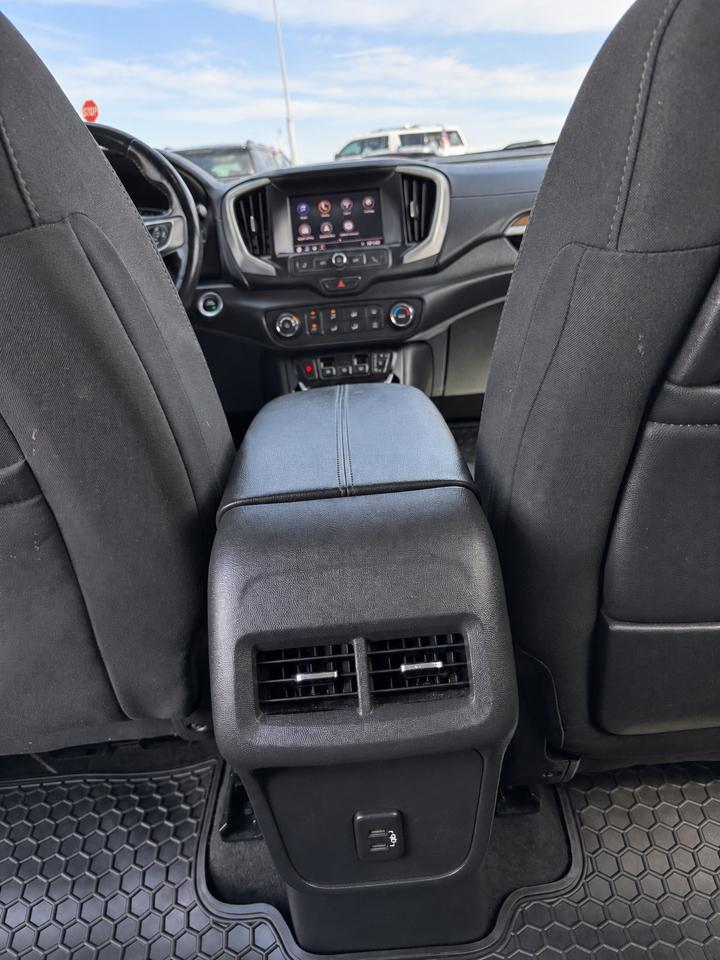 GMC Terrain FWD 4dr SLE 2020